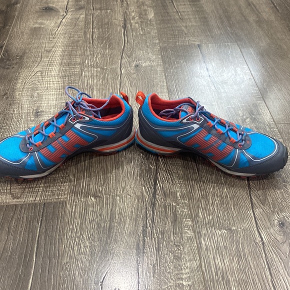 Helly Hansen tech performance runners. Size7.5 blue/orange - Picture 3 of 7